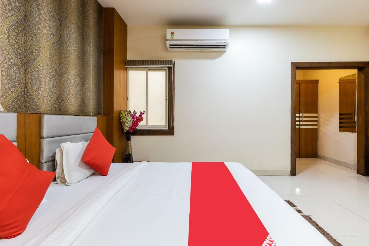 Oyo 41898 Balaji Palace Ratlām Exterior foto